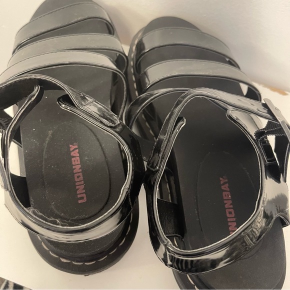 Union Bay | Black Patent Leather Dulce Fisherman Sandal - Picture 8 of 9